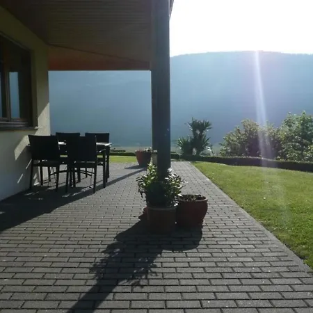 Lägenhet Moderne Helle Mit Terrasse Und Herrlichem Moselblick *
